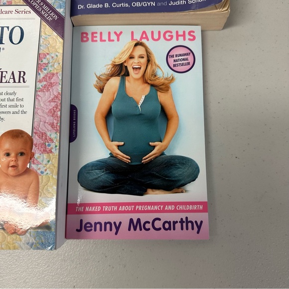 Set of 4 Pregnancy Books for Expecting Mothers - Picture 5 of 5